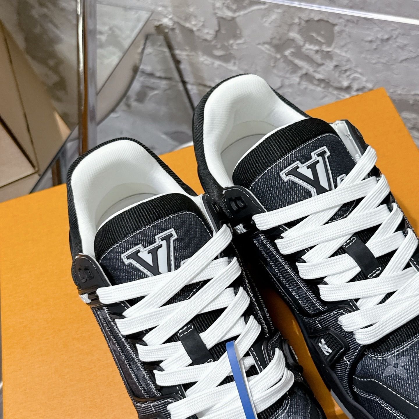 Louis Vuitton Trainer Black/White Denim - Afbeelding 7