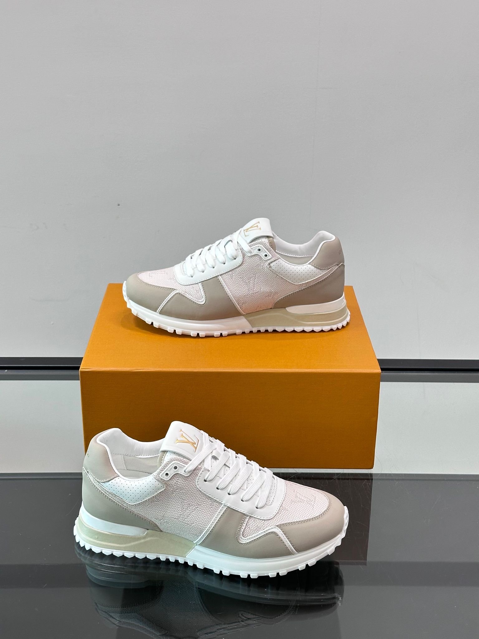 Louis Vuitton Run Away Beige - Afbeelding 3