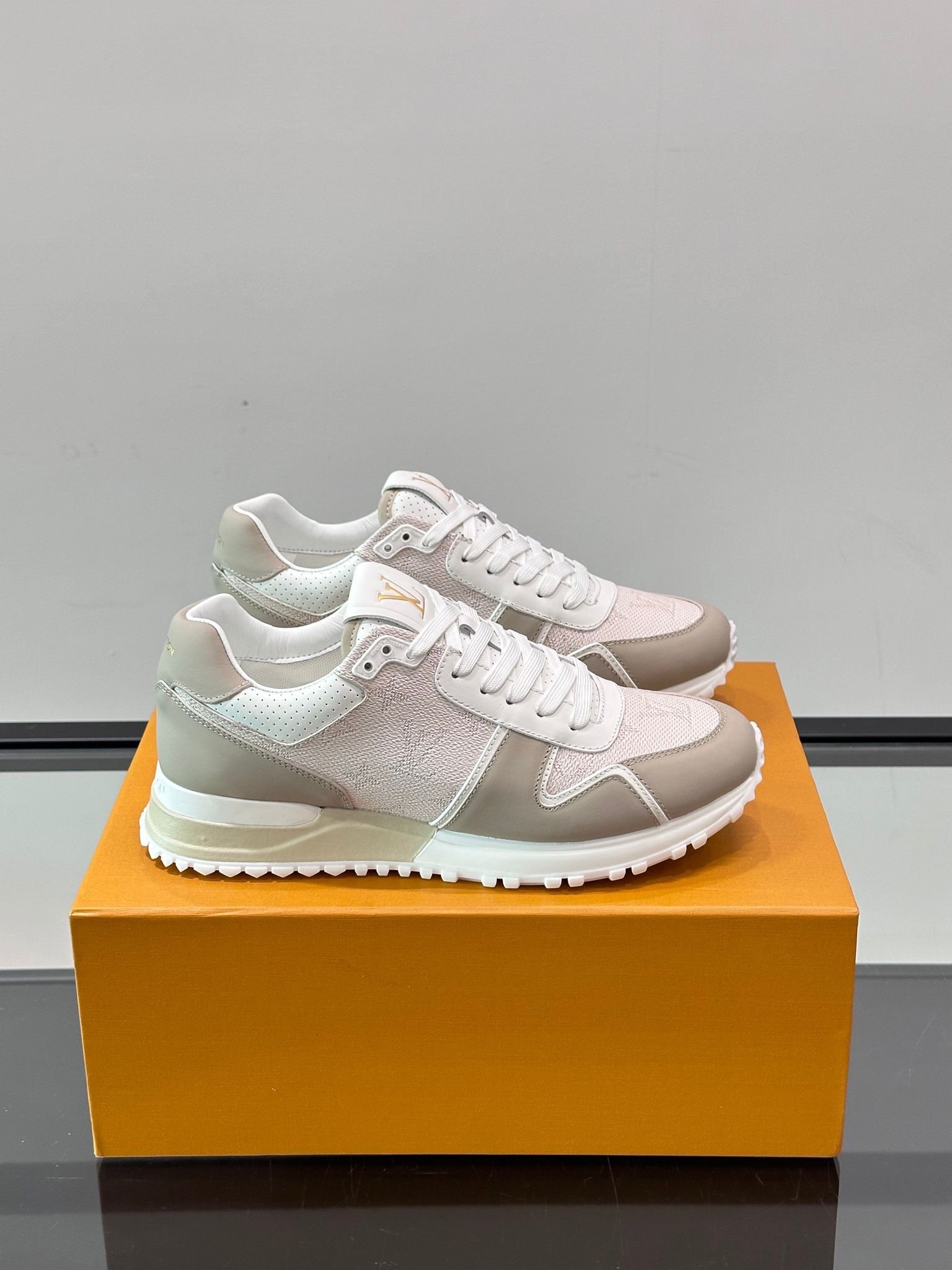 Louis Vuitton Run Away Beige - Afbeelding 7