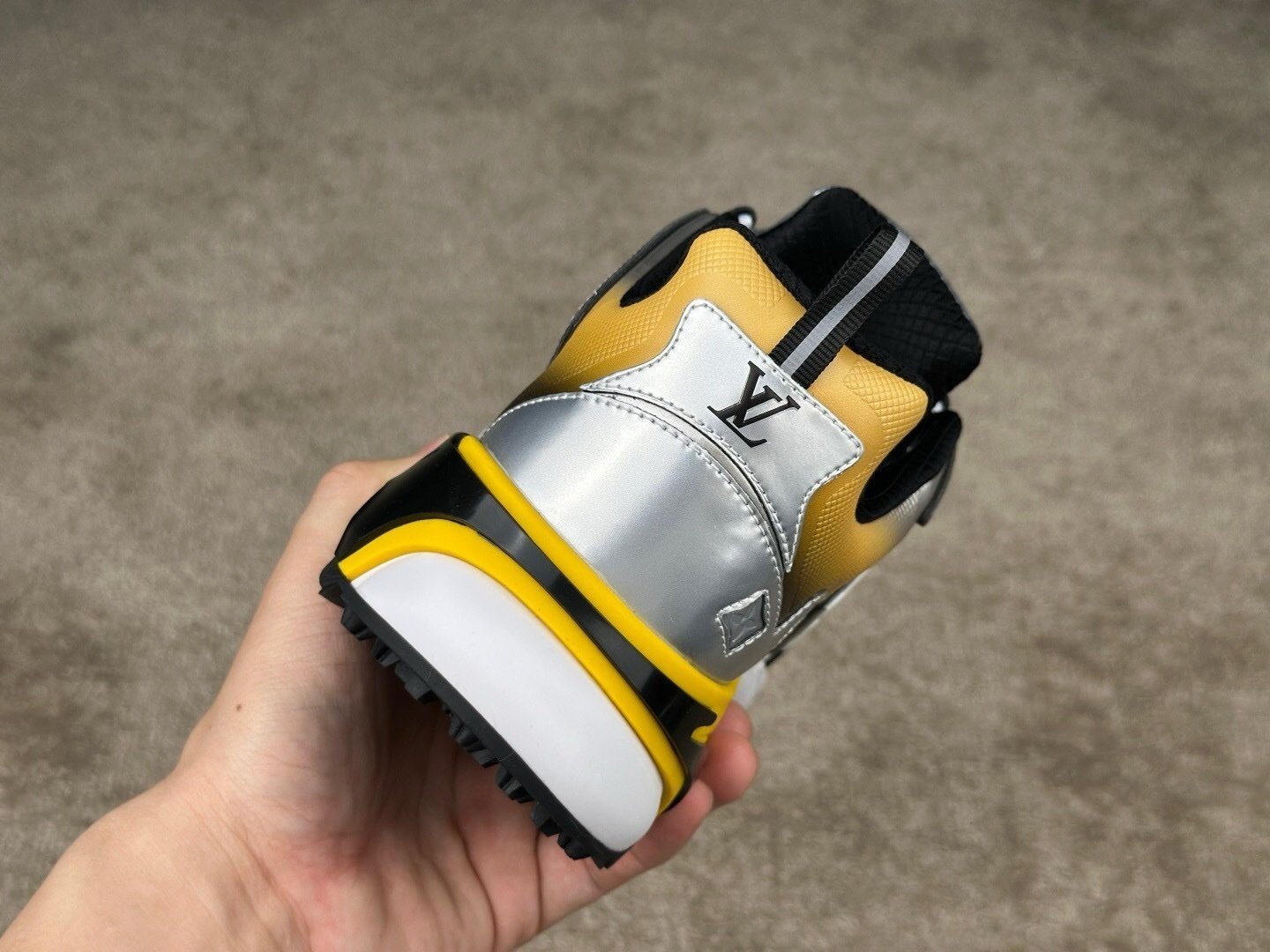 Louis Vuitton Runner Tatic Silver Yellow - Afbeelding 7