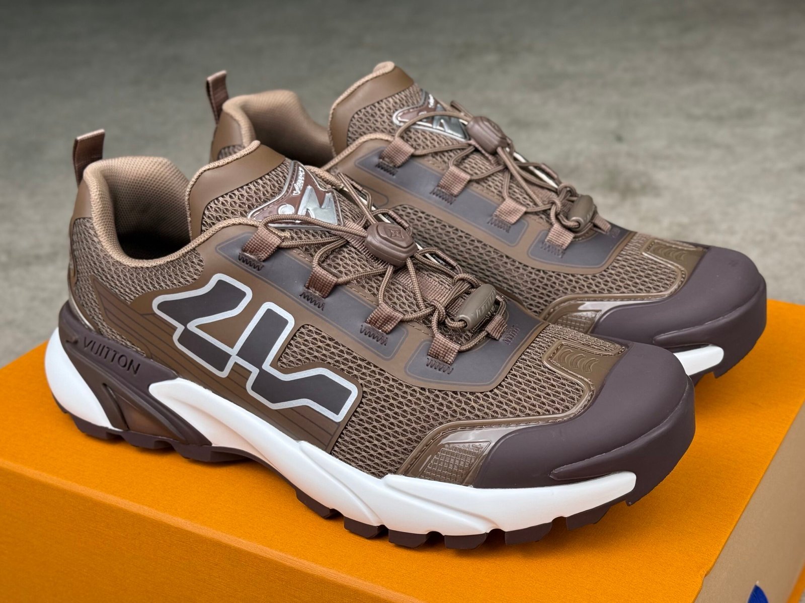 Louis Vuitton Runner Tatic 2.0 Brown - Afbeelding 2