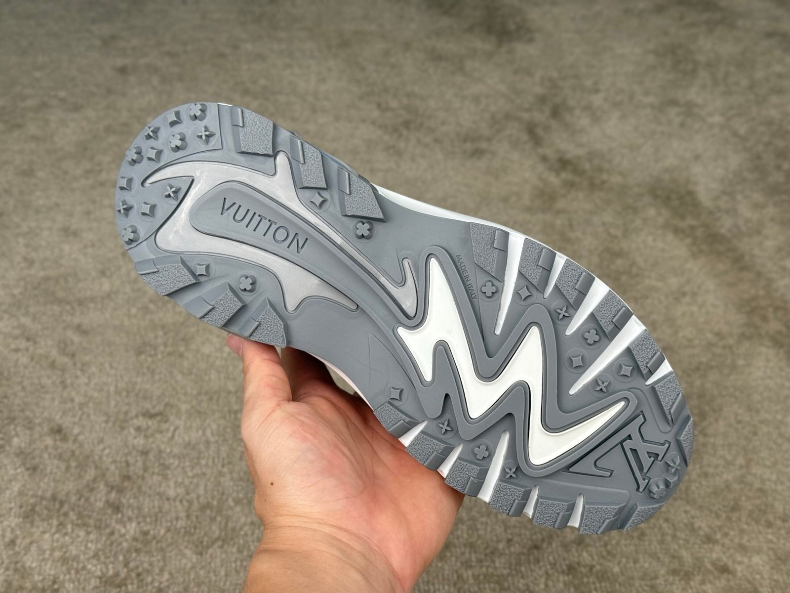 Louis Vuitton Runner Tatic 2.0 Grey - Afbeelding 7