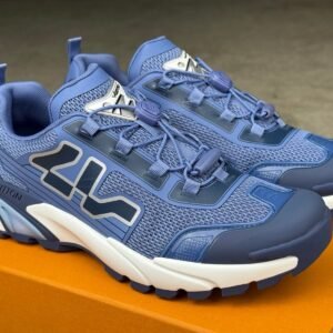 Alternative view of Louis Vuitton Runner Tatic 2:0 Blue
