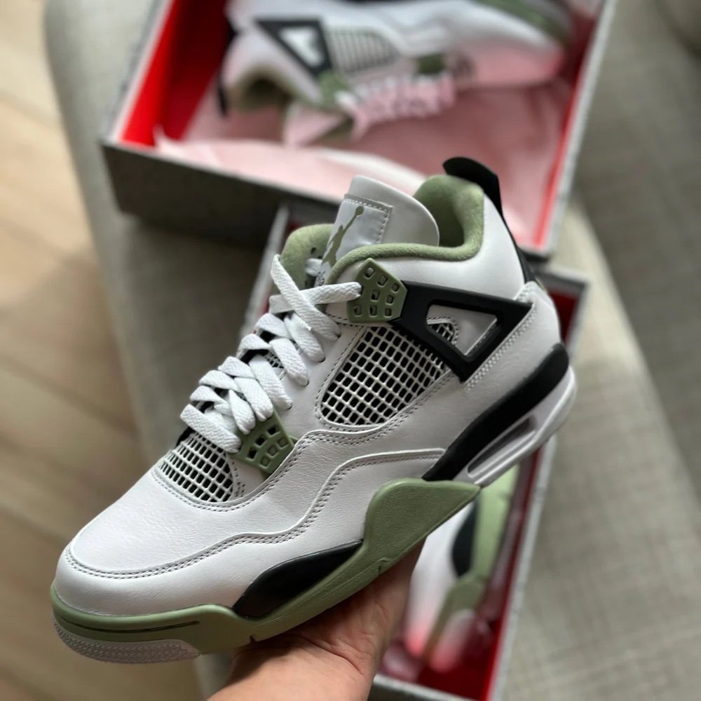 Nike Air Jordan 4 Seafoam - Afbeelding 2