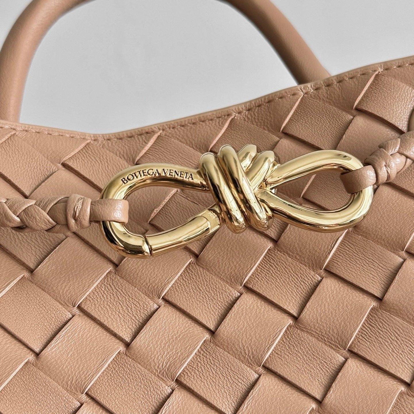 Bottega Veneta Mini Andiamo Dark Beige - Afbeelding 5