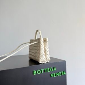 Alternative view of Bottega Veneta Mini Andiamo Cream White