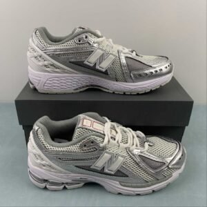Alternative view of New Balance 1906R  Silver Surfer
