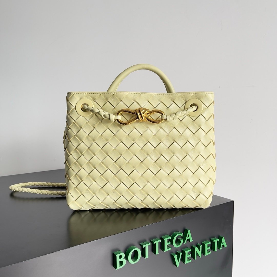 Bottega Veneta Small Andiamo Butter Yellow