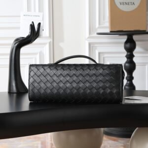 Alternative view of Bottega Veneta Andiamo Clutch Black