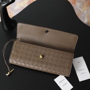 Alternative view of Bottega Veneta Andiamo Clutch Taupe
