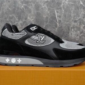 Alternative view of Louis Vuitton Run Away Black