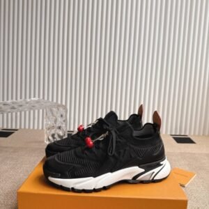 Alternative view of Louis Vuitton Runner Tatic Black/White