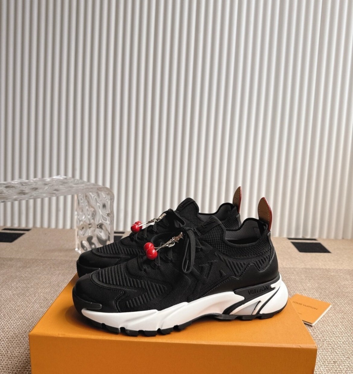 Louis Vuitton Runner Tatic Black/White - Afbeelding 2