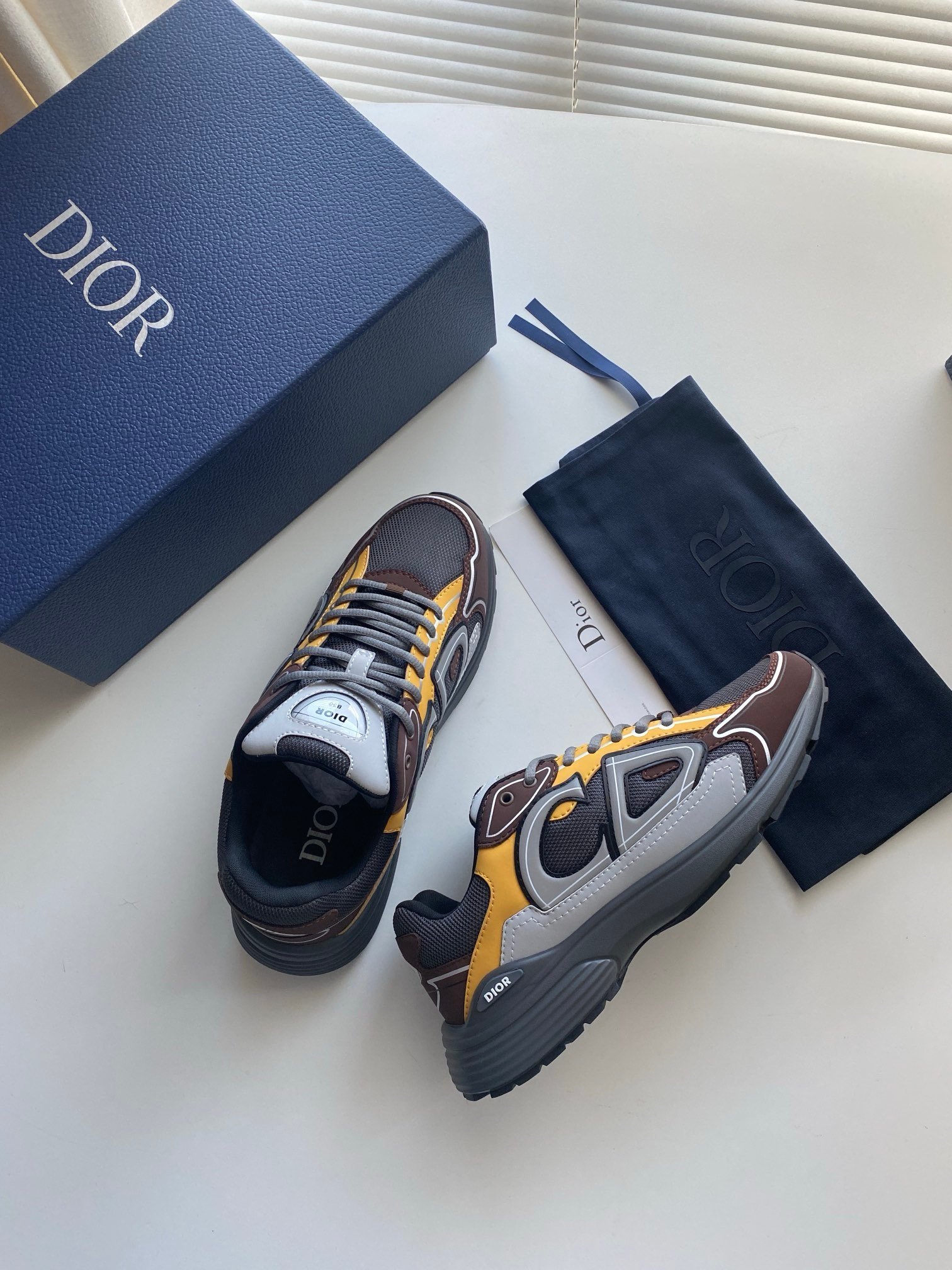 Dior B30 Reflective Bordeaux Yellow Black - Afbeelding 2