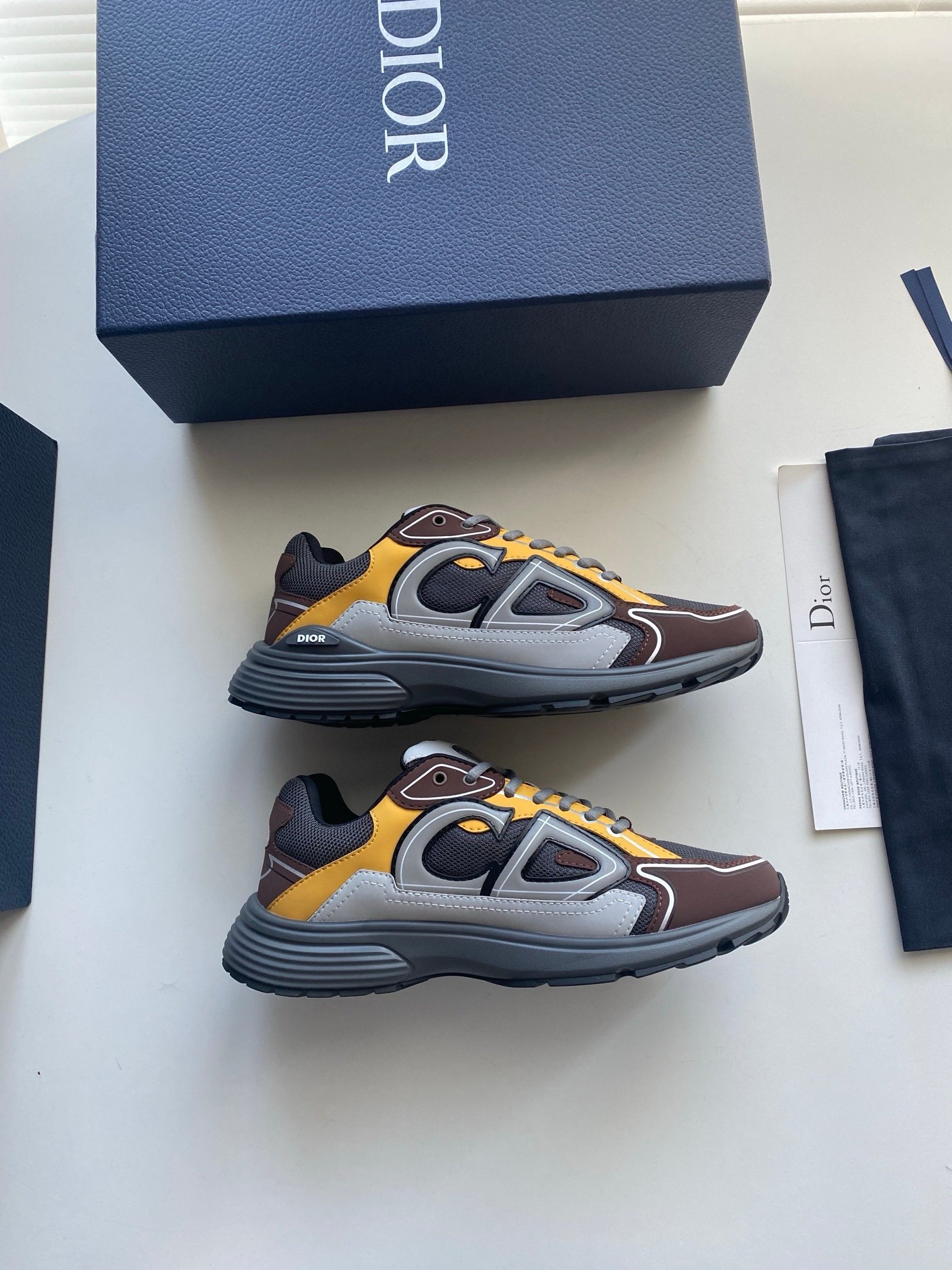 Dior B30 Reflective Bordeaux Yellow Black - Afbeelding 3