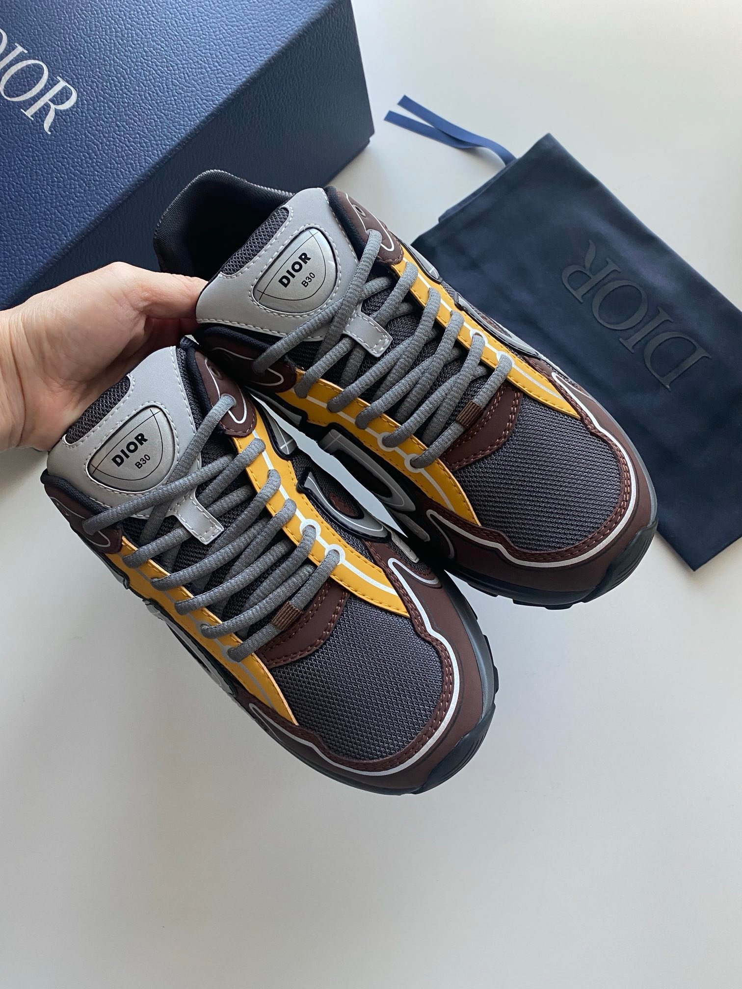 Dior B30 Reflective Bordeaux Yellow Black - Afbeelding 4