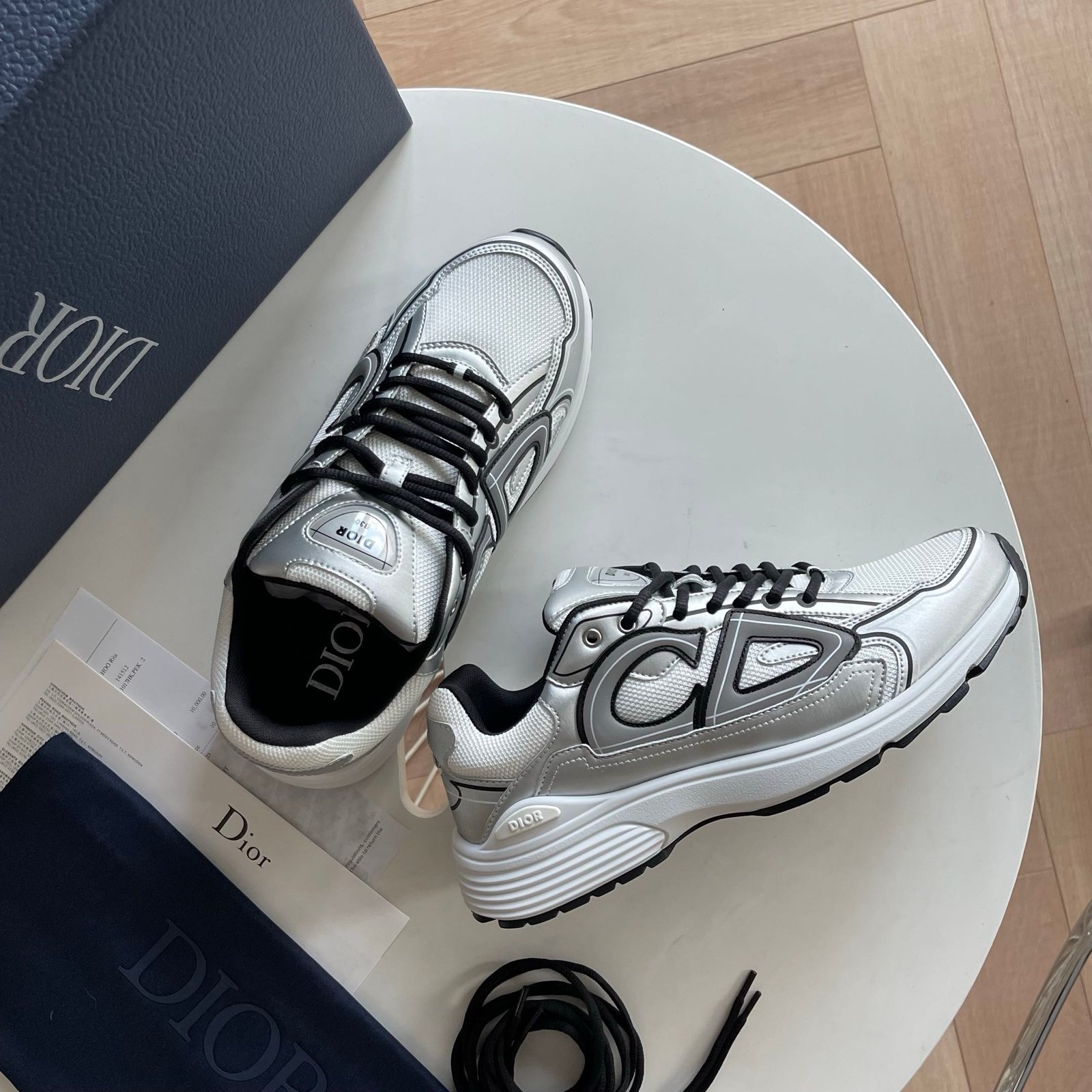 Dior B30 Reflective Silver Metallic - Afbeelding 2