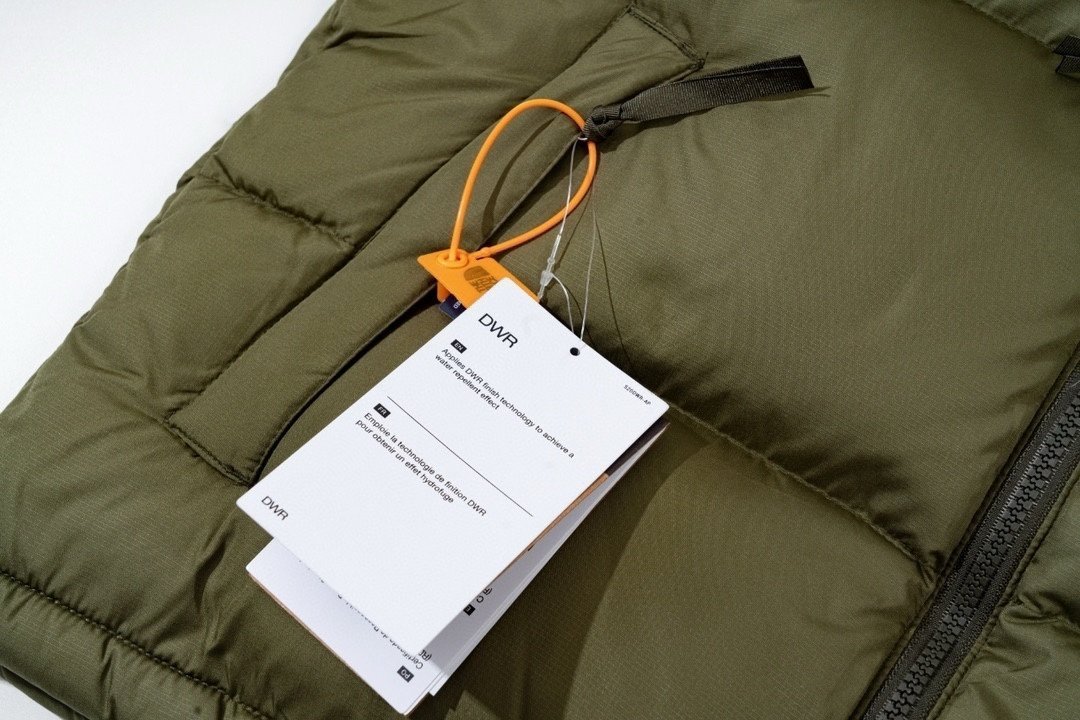 The North Face 1996 Retro Nuptse Jack Olive Green - Afbeelding 4
