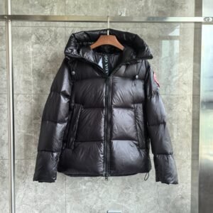 Alternative view of Canada Goose Crofton Puffer Black