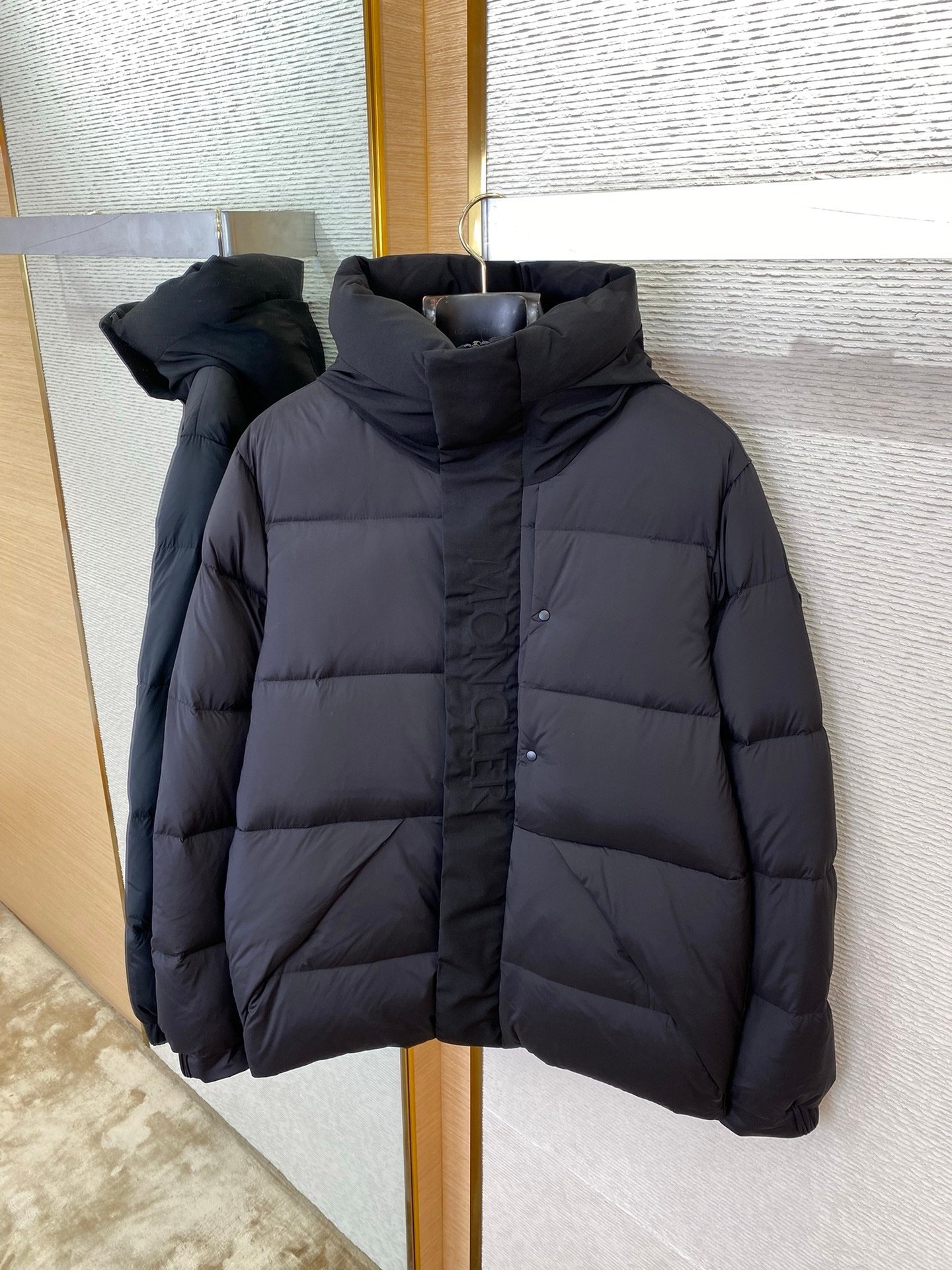 Moncler Madeira Down Jacket Black - Afbeelding 7