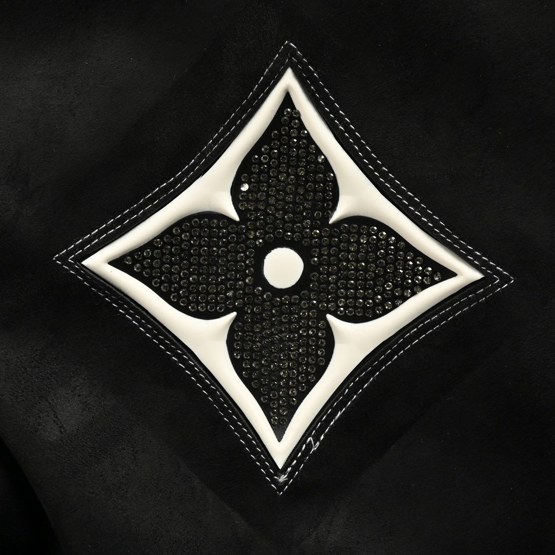 Louis Vuitton Embellished Lambskin Bomber Blouson - Afbeelding 6