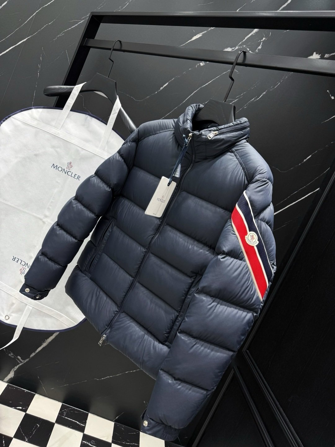 Moncler Navy Solayan Down Jacket - Afbeelding 5