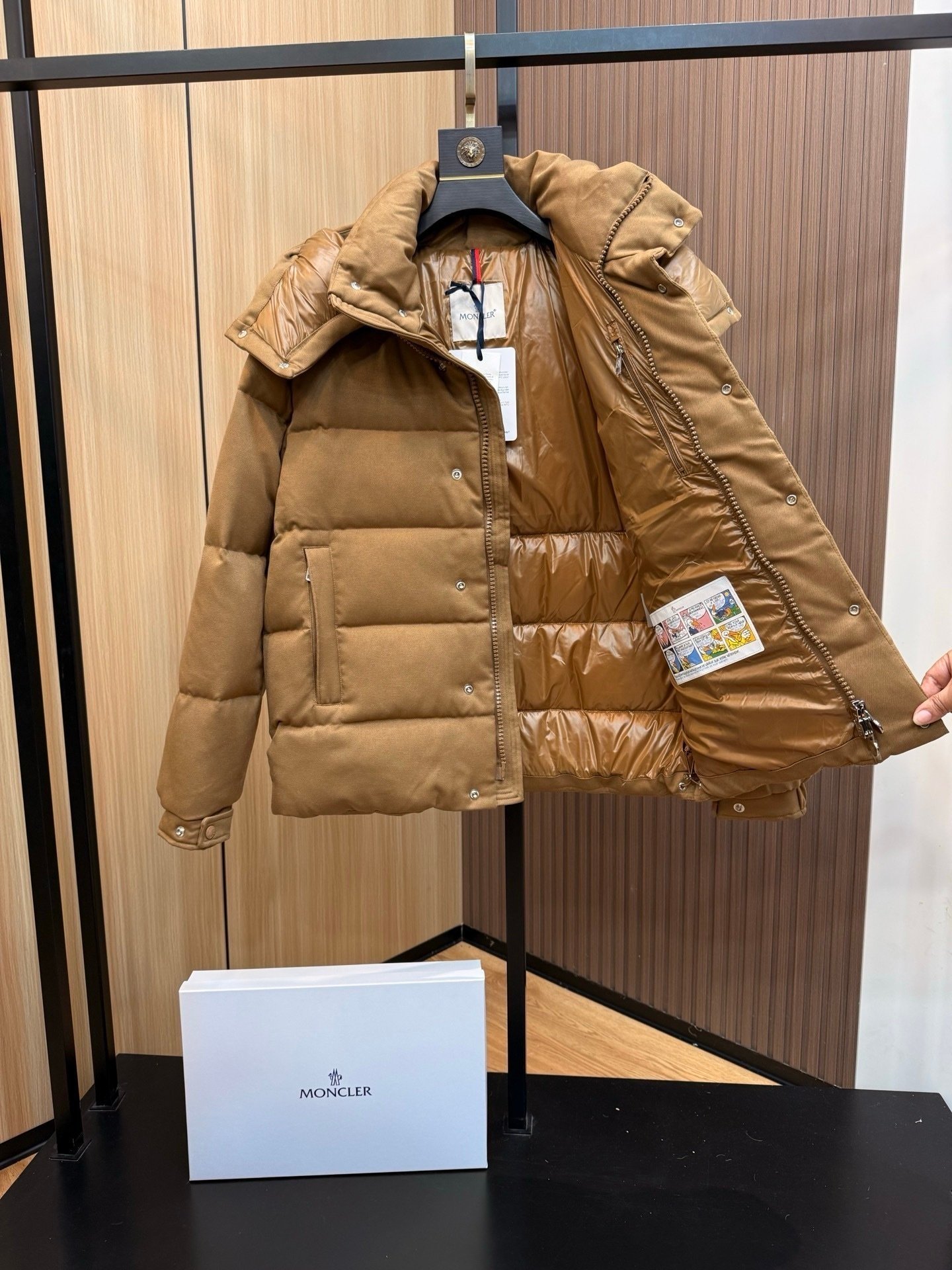 Moncler Vezere Down Jacket Beige - Afbeelding 3