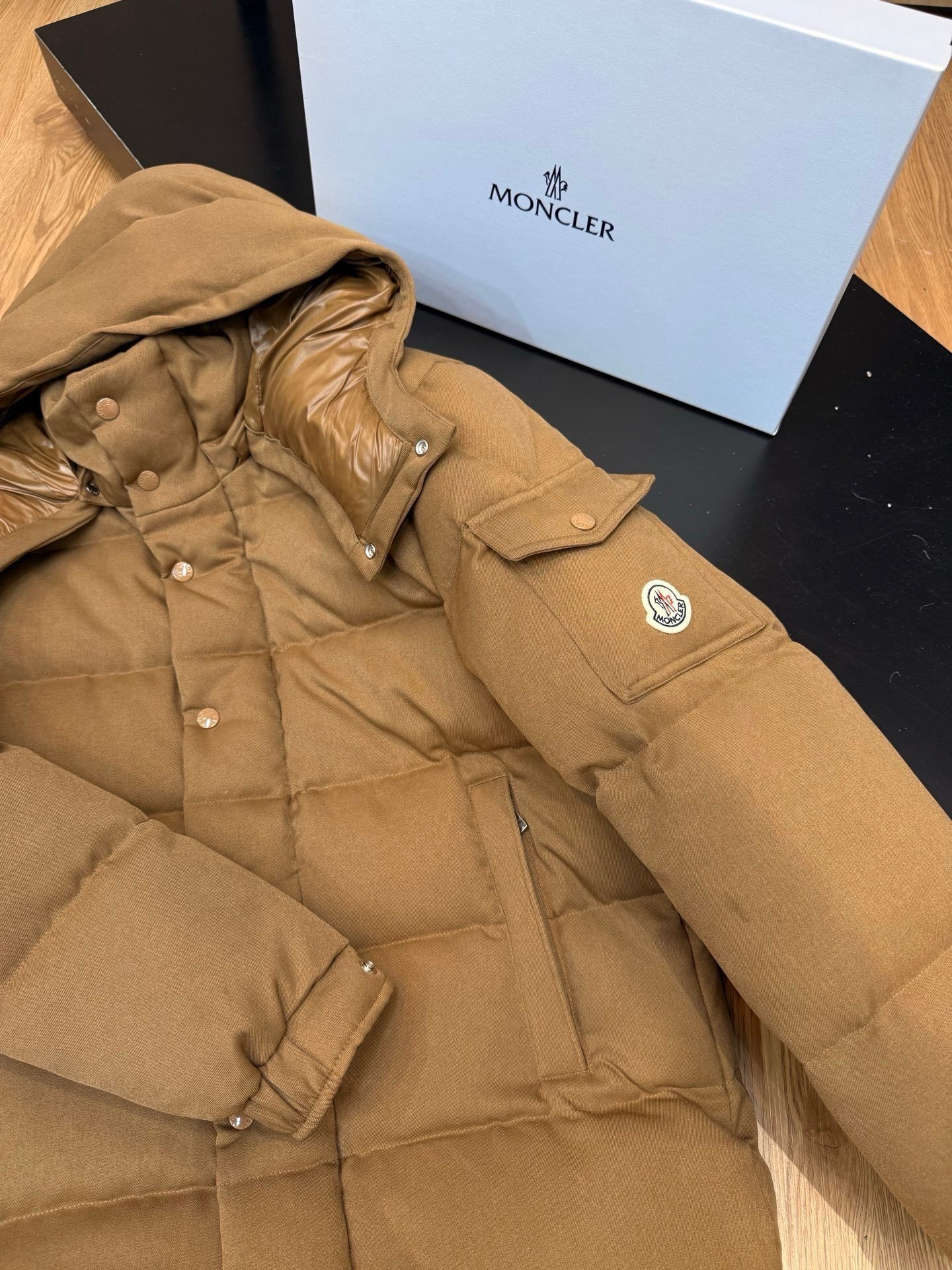 Moncler Vezere Down Jacket Beige - Afbeelding 8