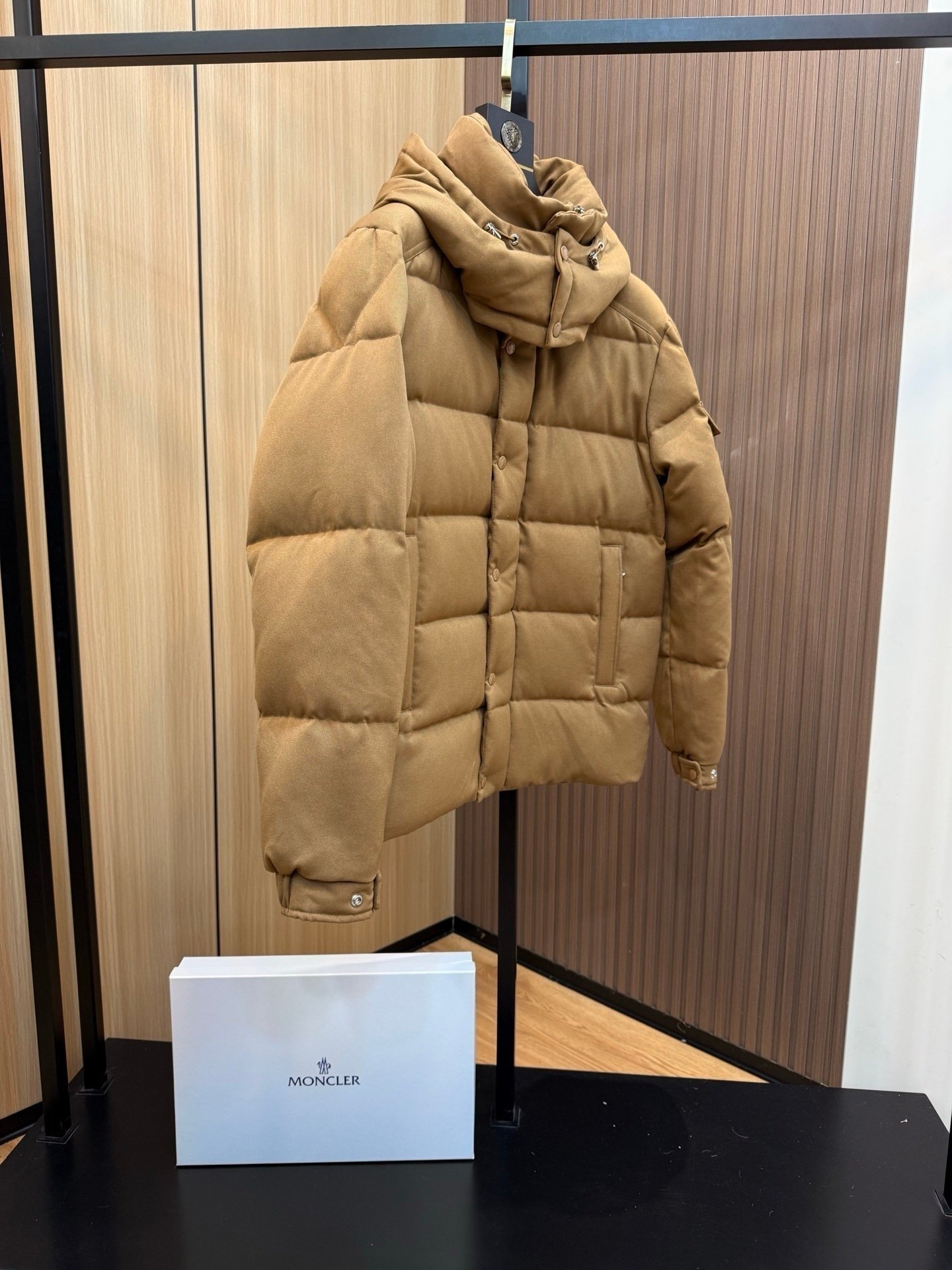 Moncler Vezere Down Jacket Beige - Afbeelding 6