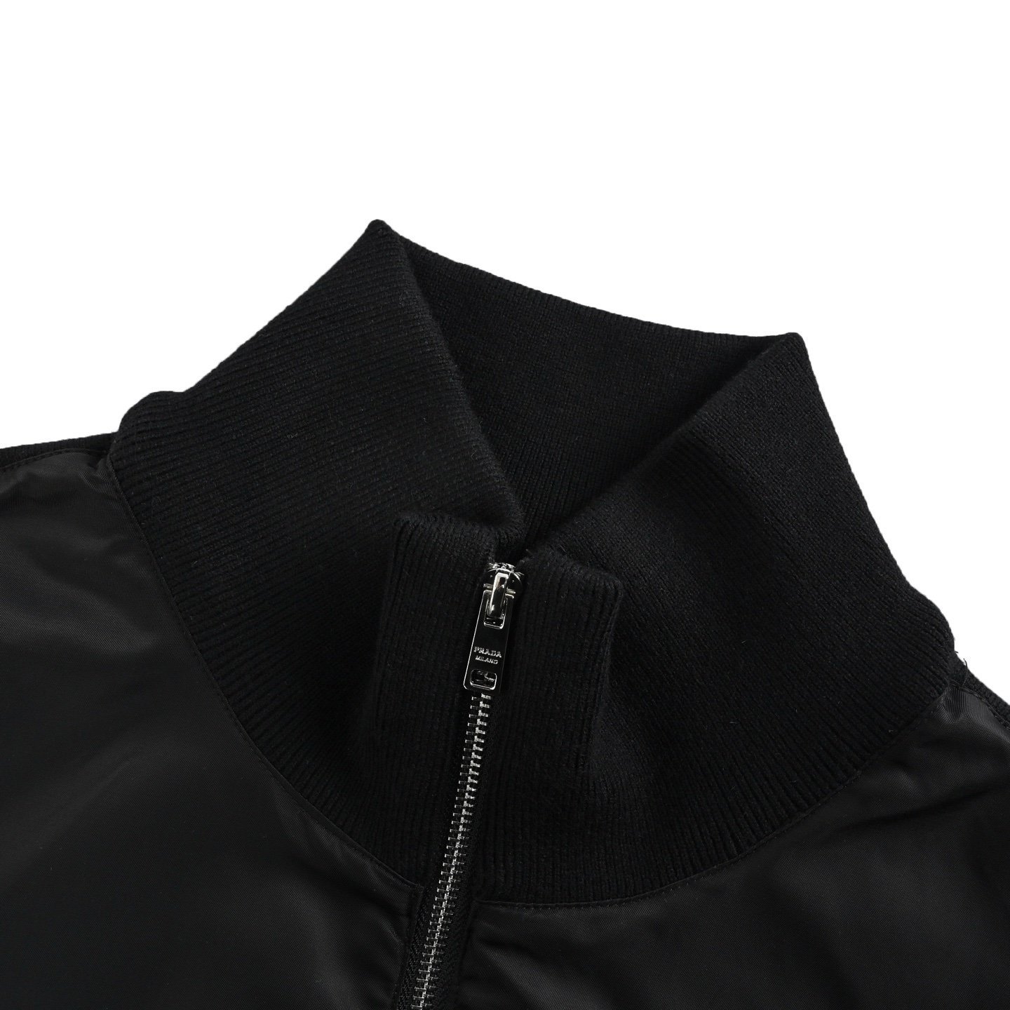 Prada Black Zip Re-Nylon Jacket - Afbeelding 4