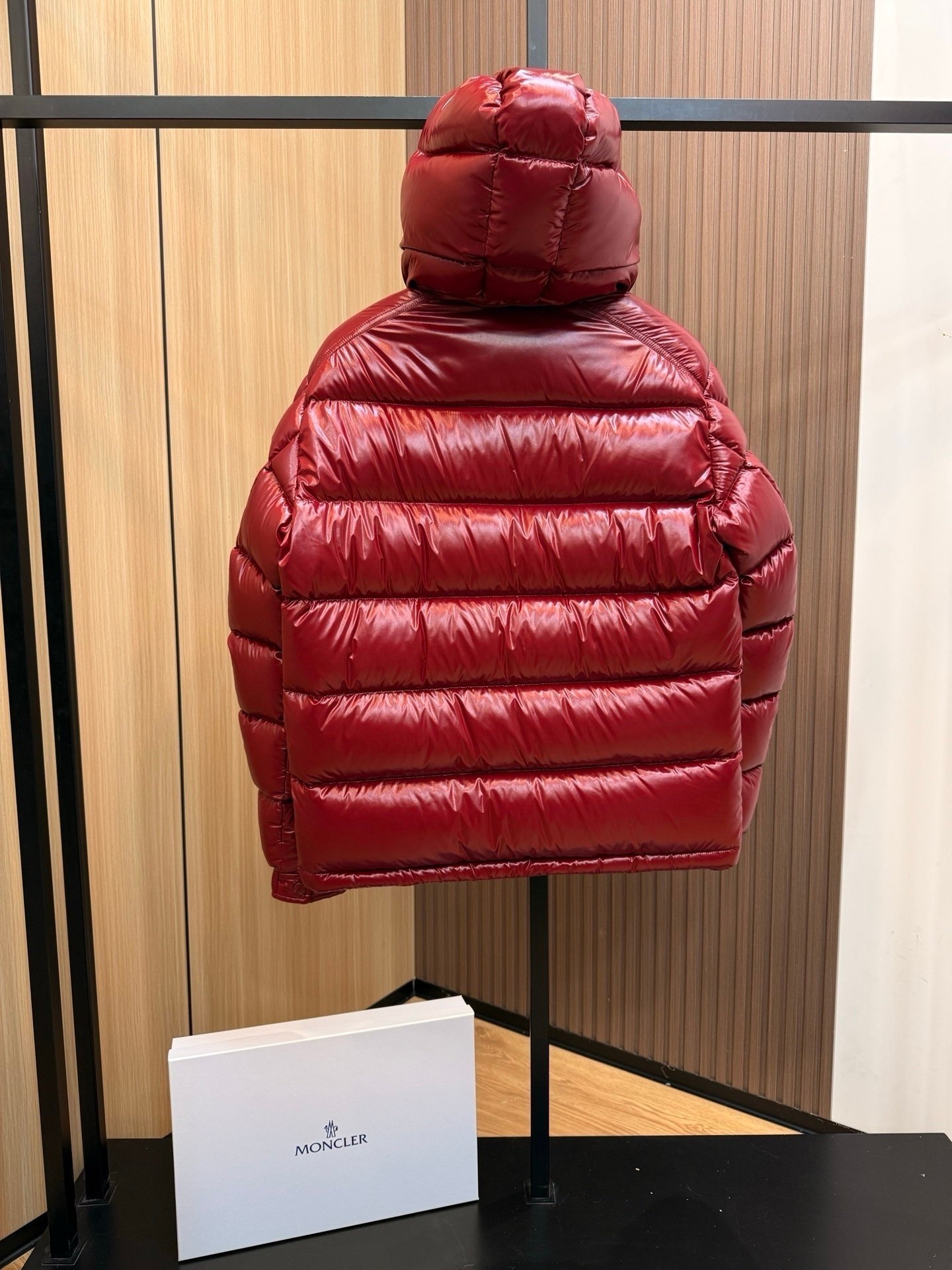 Moncler Maya Hooded Down Jacket Burgundy - Afbeelding 6