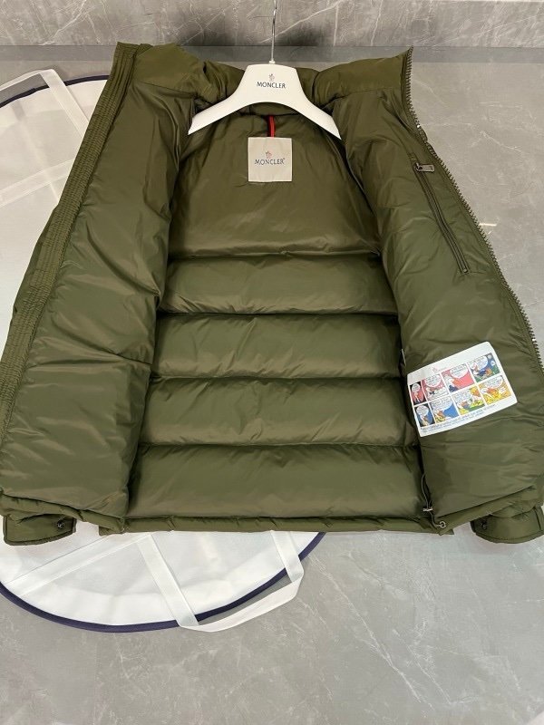 Moncler Maya Down Jacket Mat Green - Afbeelding 3