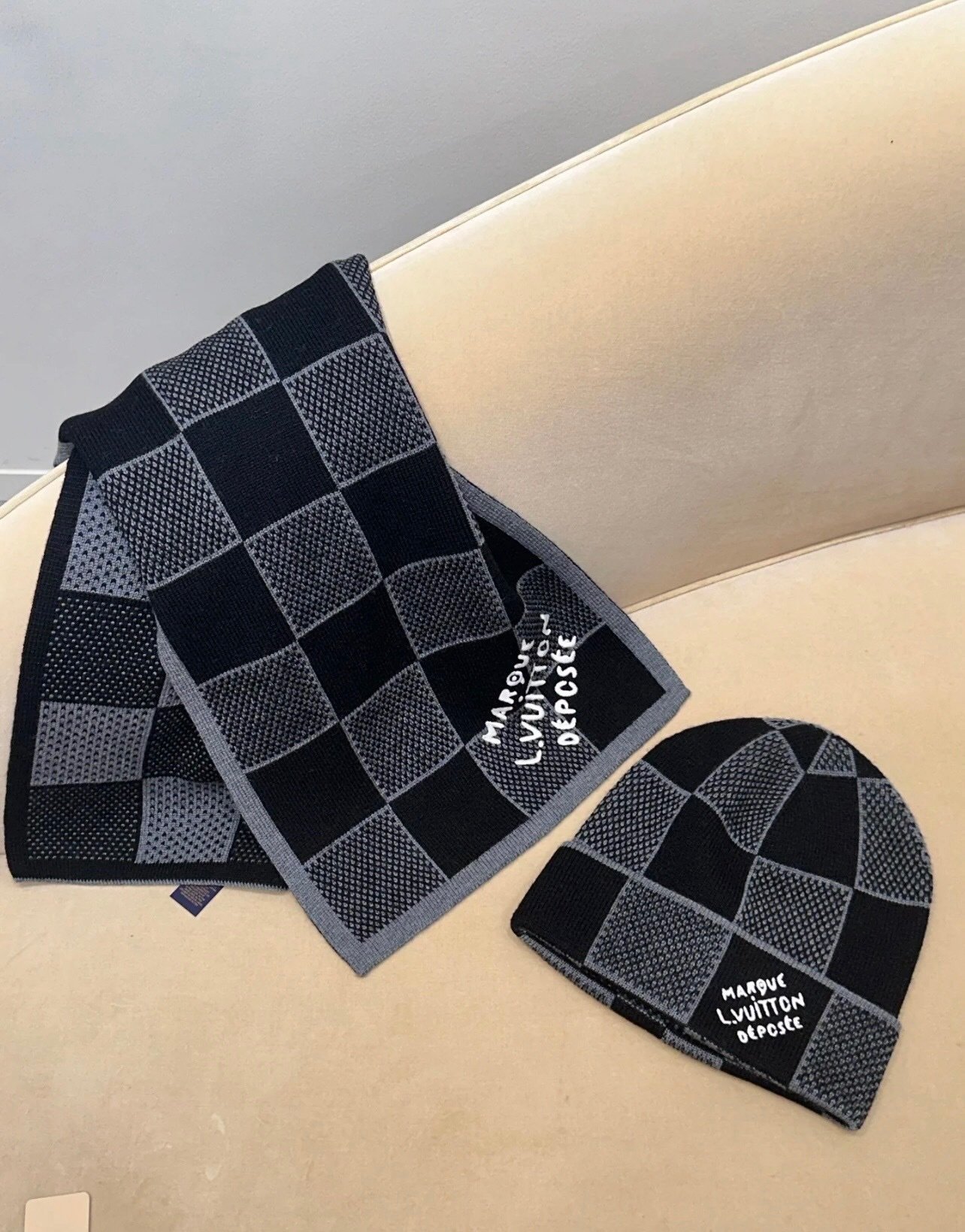 Louis Vuitton Damier Heritage Sjaal & Muts