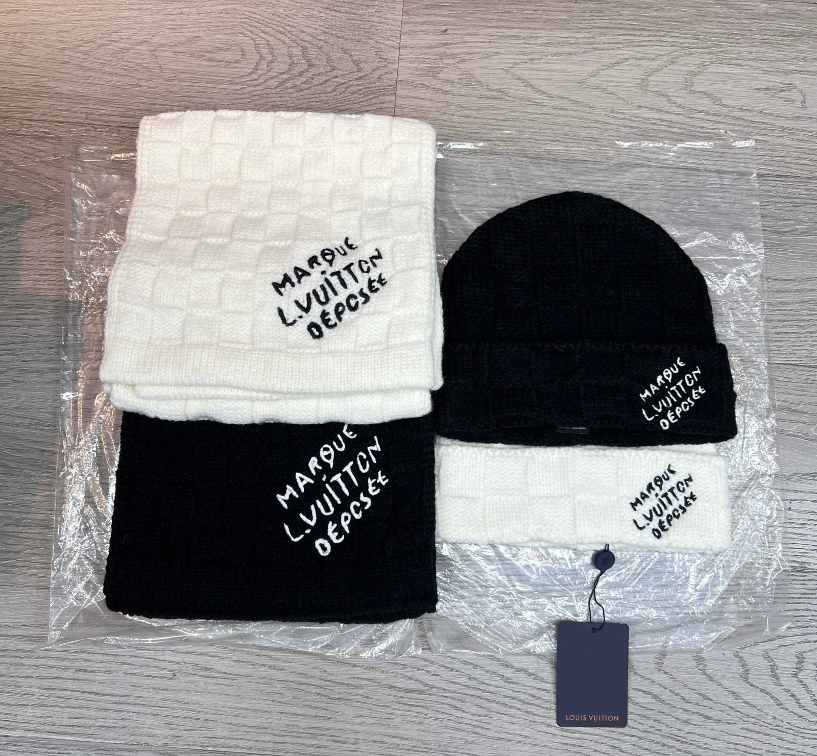 Louis Vuitton Damier Snug Sjaal & Muts Sets - Afbeelding 3