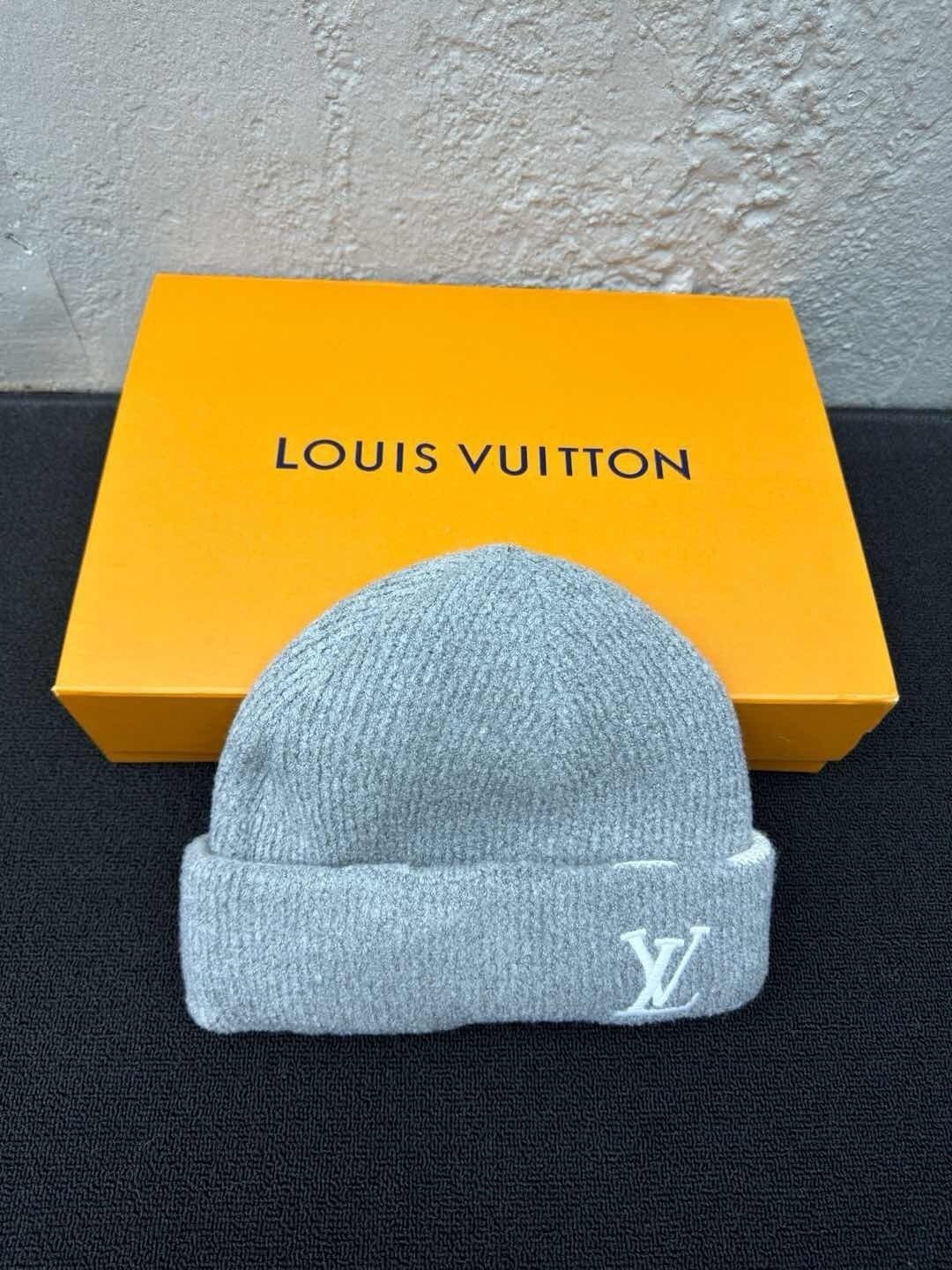 Louis Vuitton Crush Damouflage Pearls Beanie - Afbeelding 4