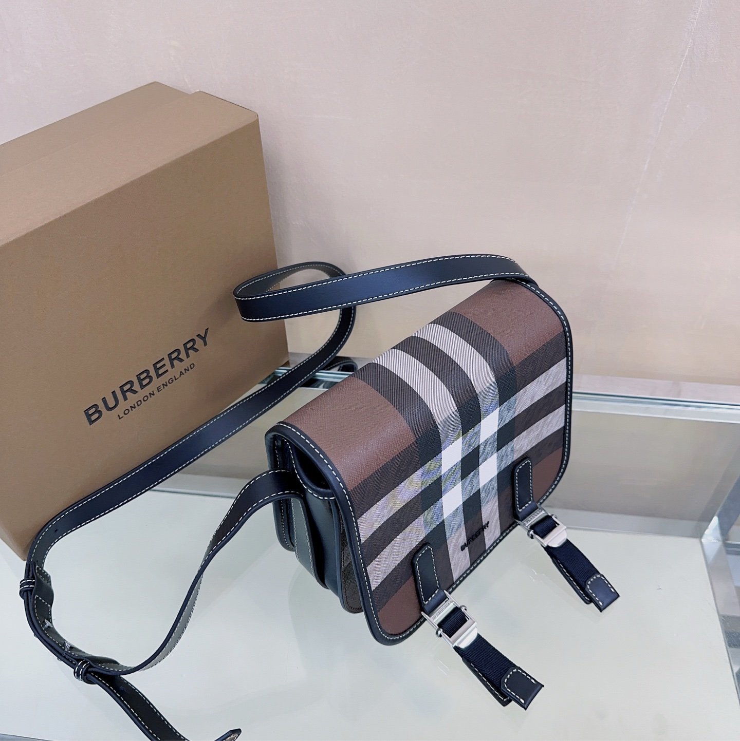 Burberry Check Print And Leather Messenger Bag - Afbeelding 5