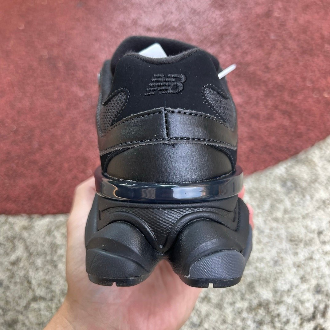 New Balance 9060 Triple Black Leather - Afbeelding 5