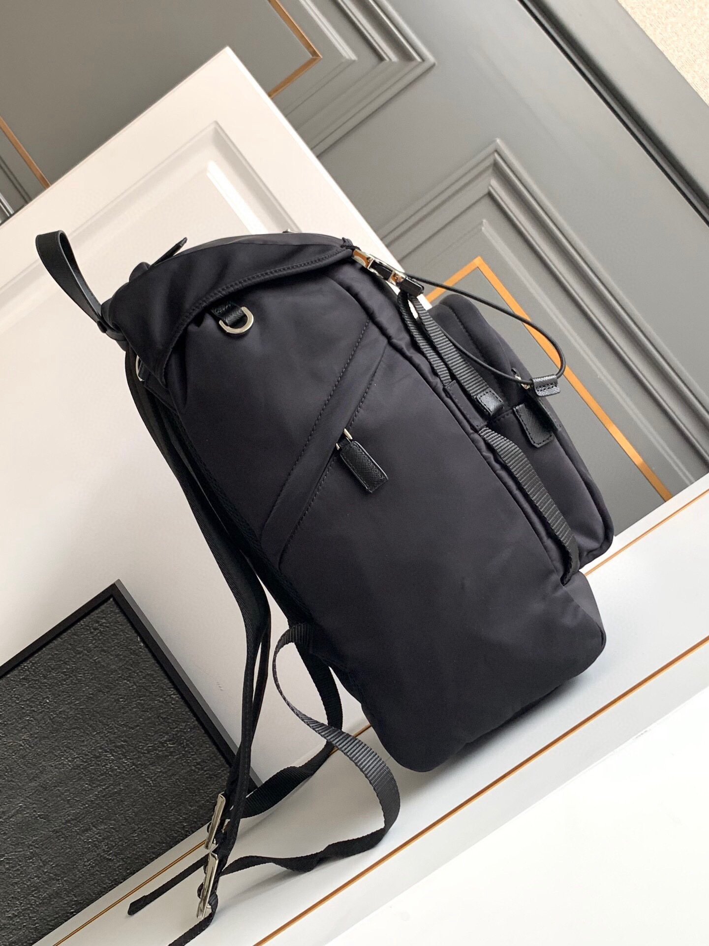 Prada Saffiano Leather Re-Nylon Backpack - Afbeelding 3