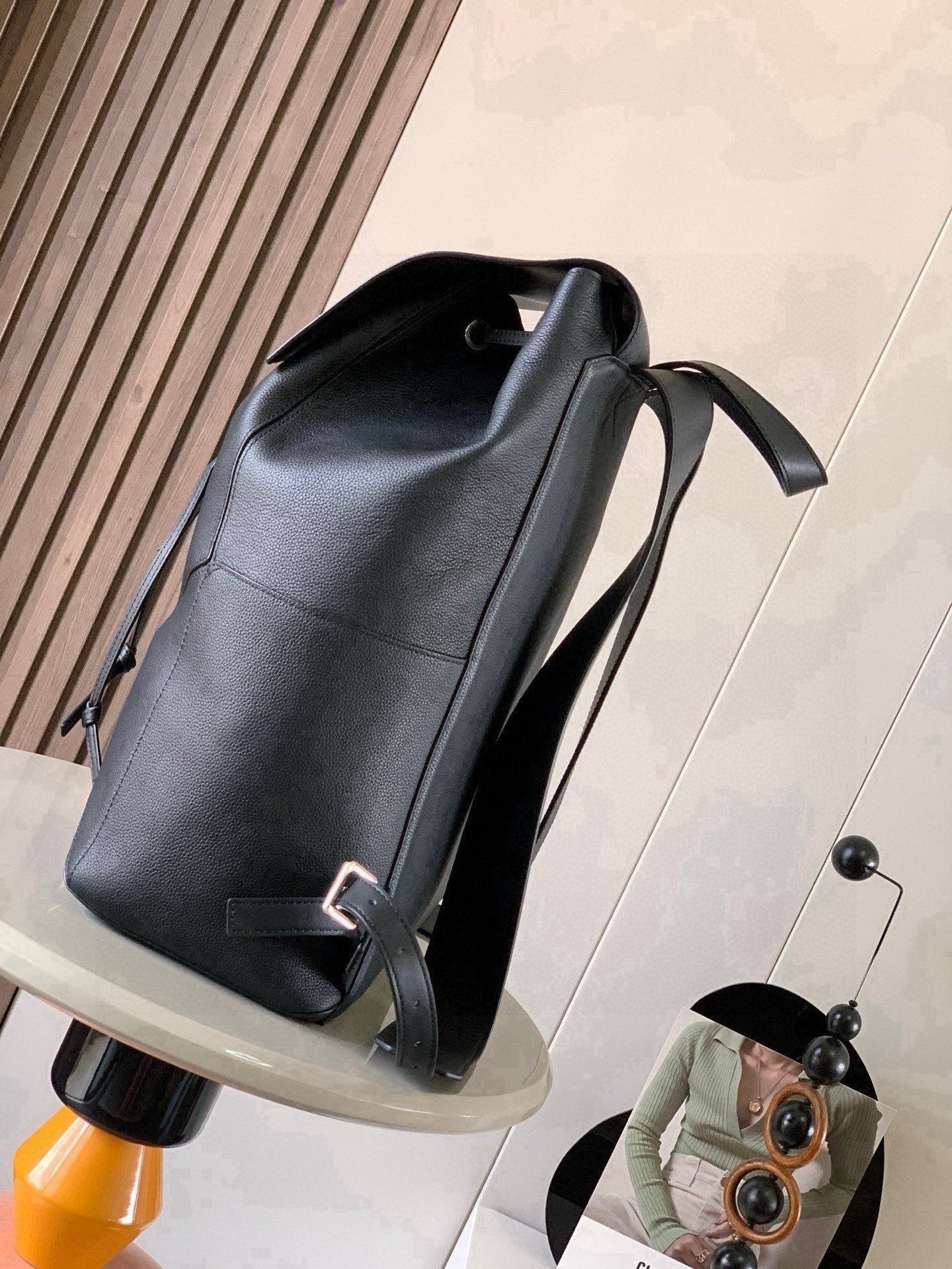Loewe Men’s Puzzle Leather Backpack Black - Afbeelding 4