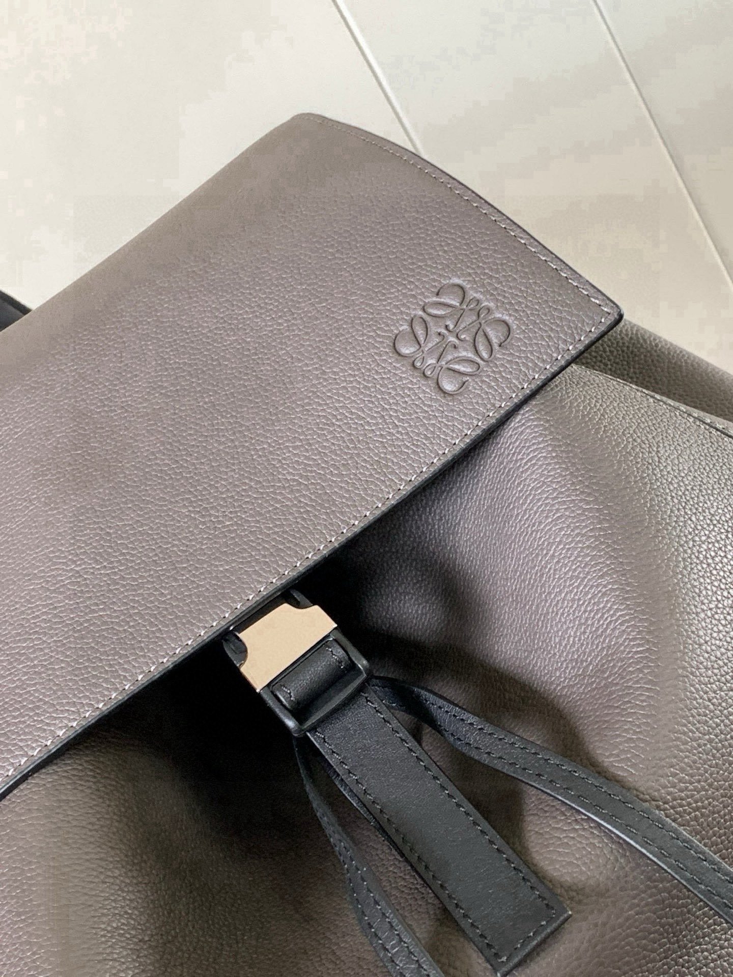 Loewe Men’s Puzzle Leather Backpack - Afbeelding 6