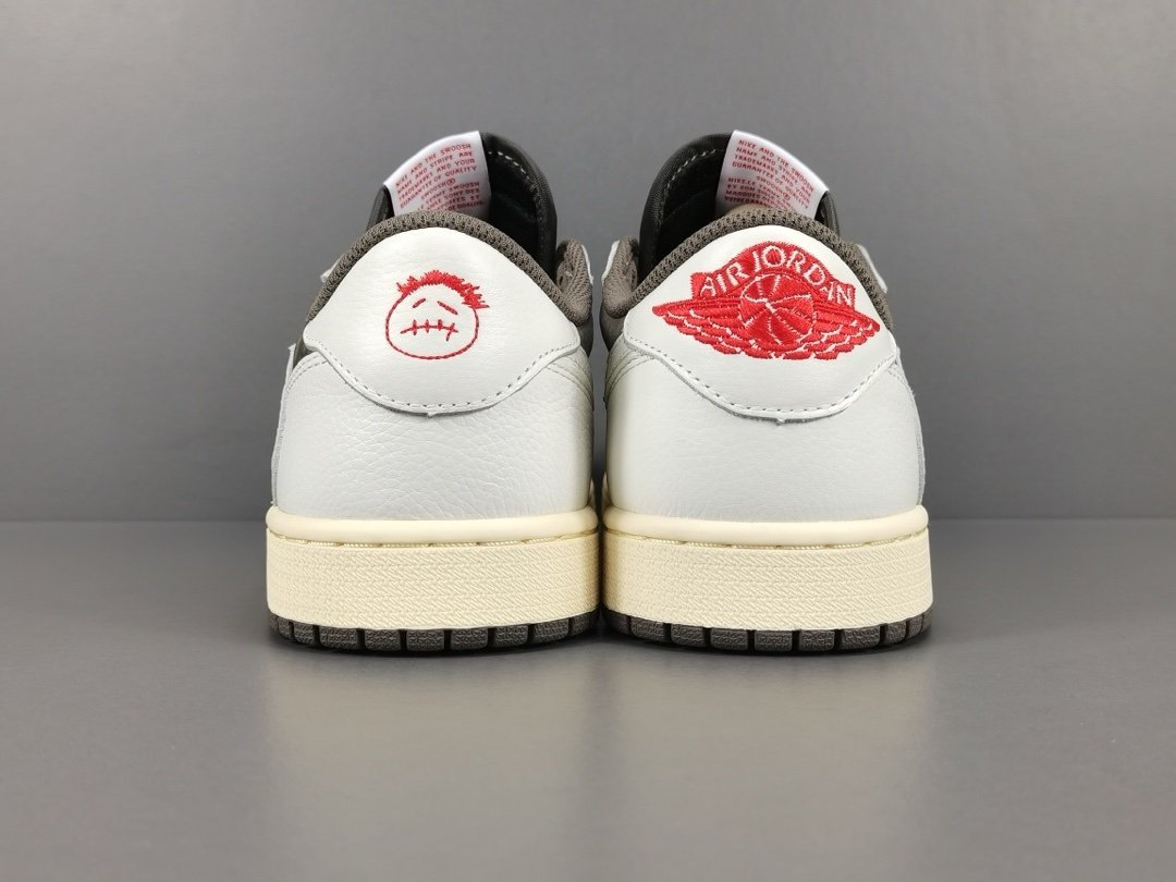 Jordan 1 Retro Low OG SP
Travis Scott Reverse Mocha - Afbeelding 9