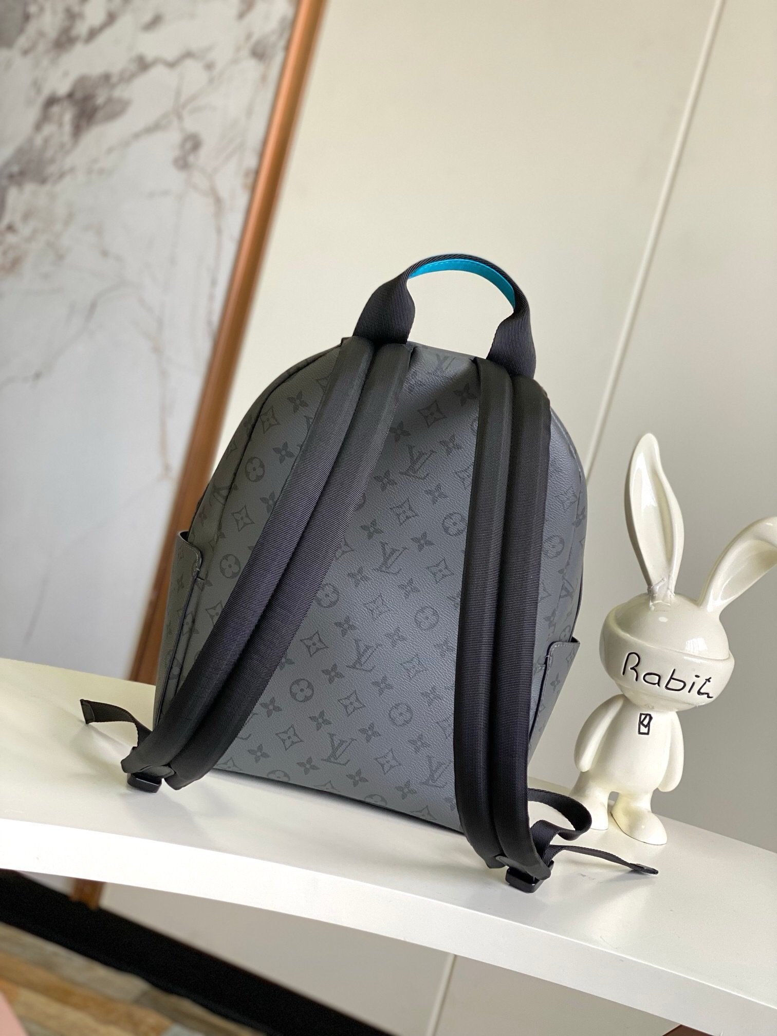 Louis Vuitton Discovery Monogram Backpack Grey - Afbeelding 4