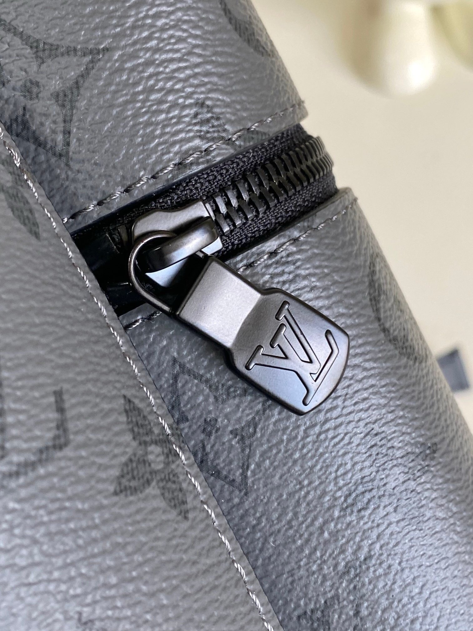Louis Vuitton Discovery Monogram Backpack Grey - Afbeelding 7