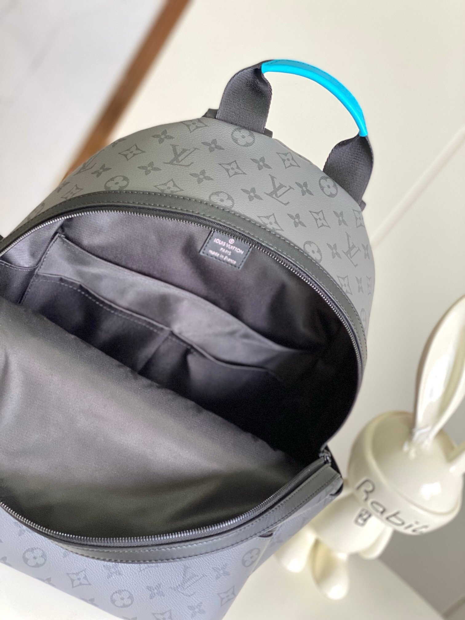 Louis Vuitton Discovery Monogram Backpack Grey - Afbeelding 9