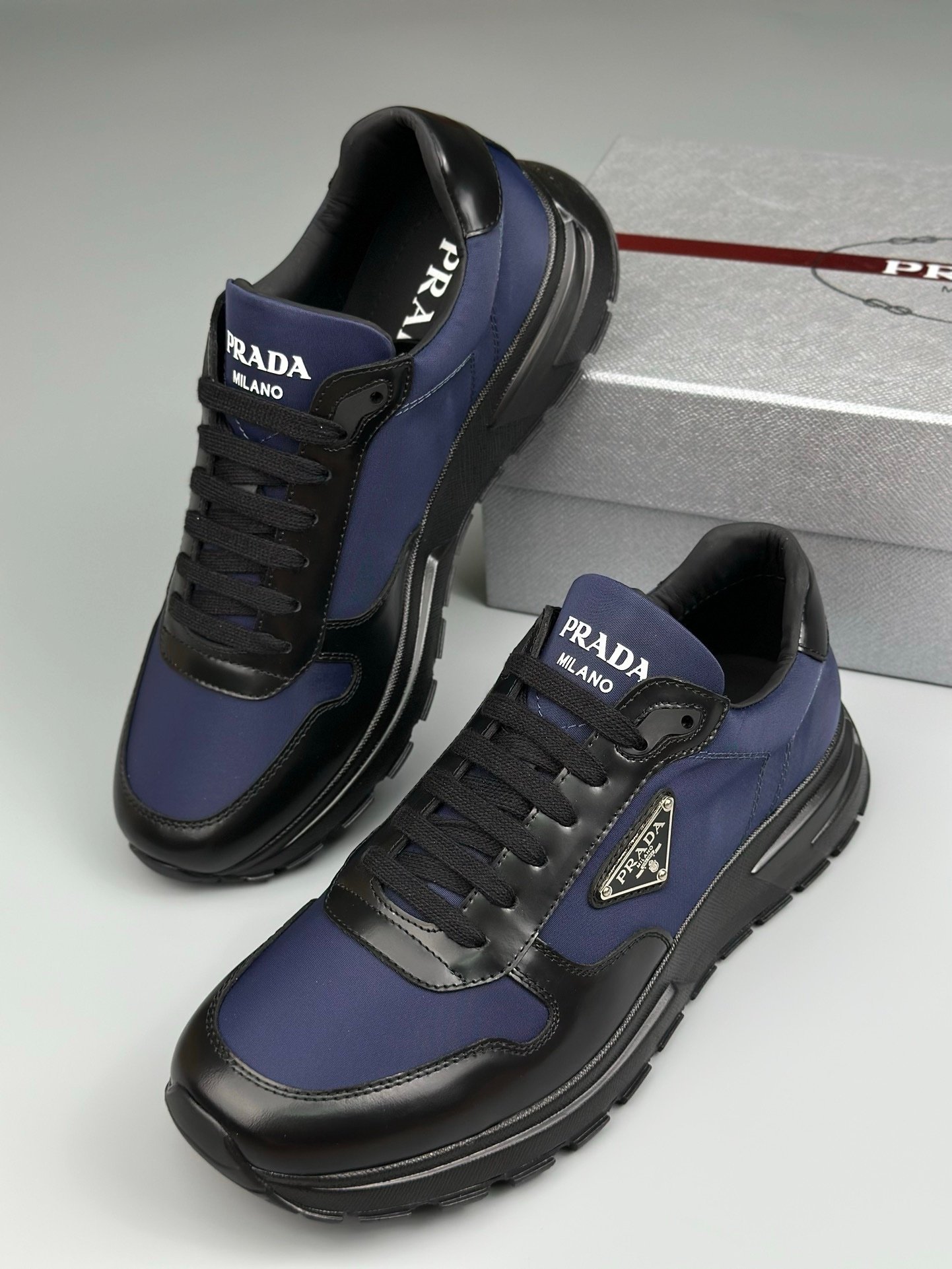 Prada Prax 01 Re-Nylon Navy Black - Afbeelding 3