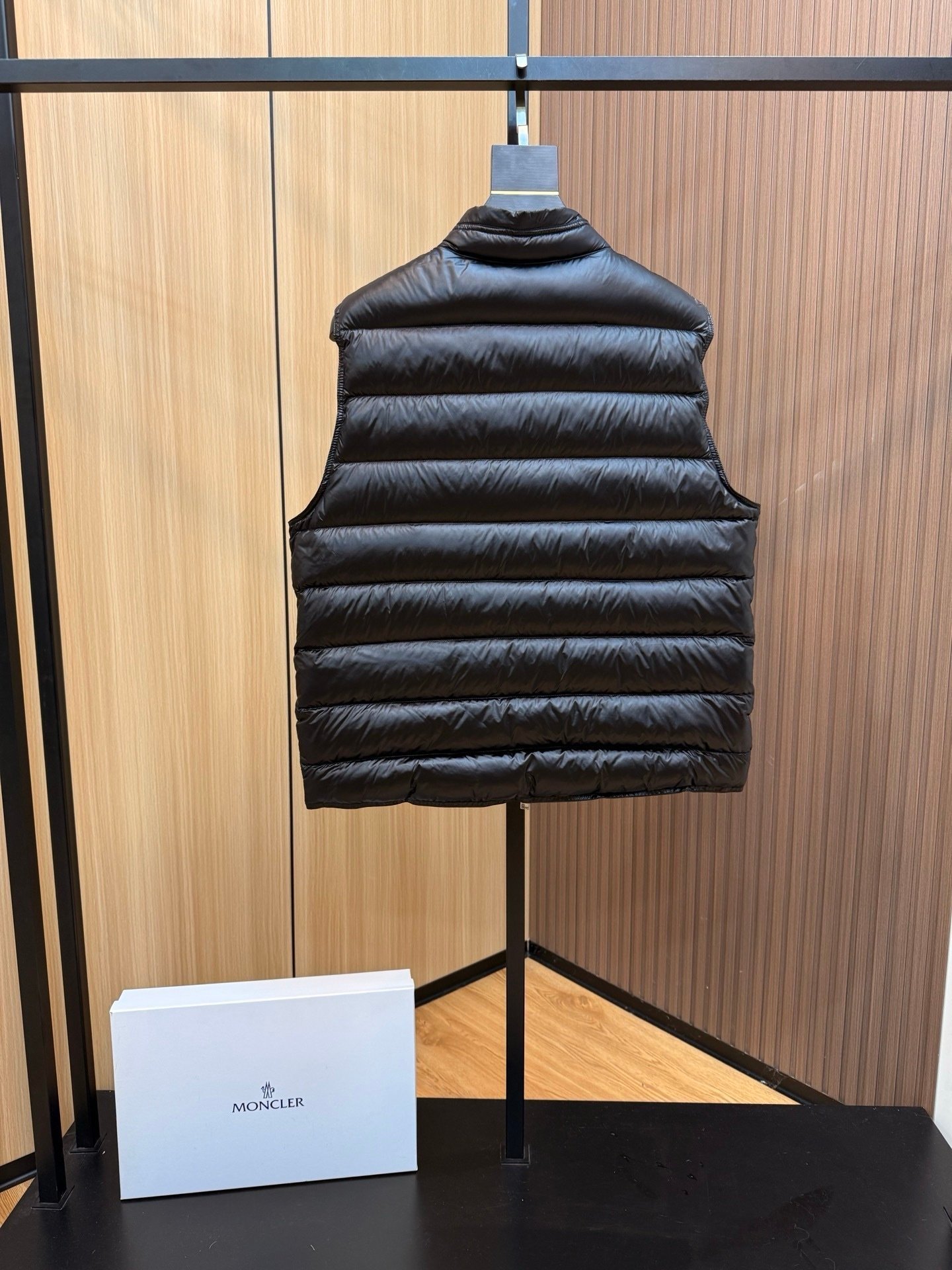 Moncler Lechtal Down Bodywarmer Black - Afbeelding 5