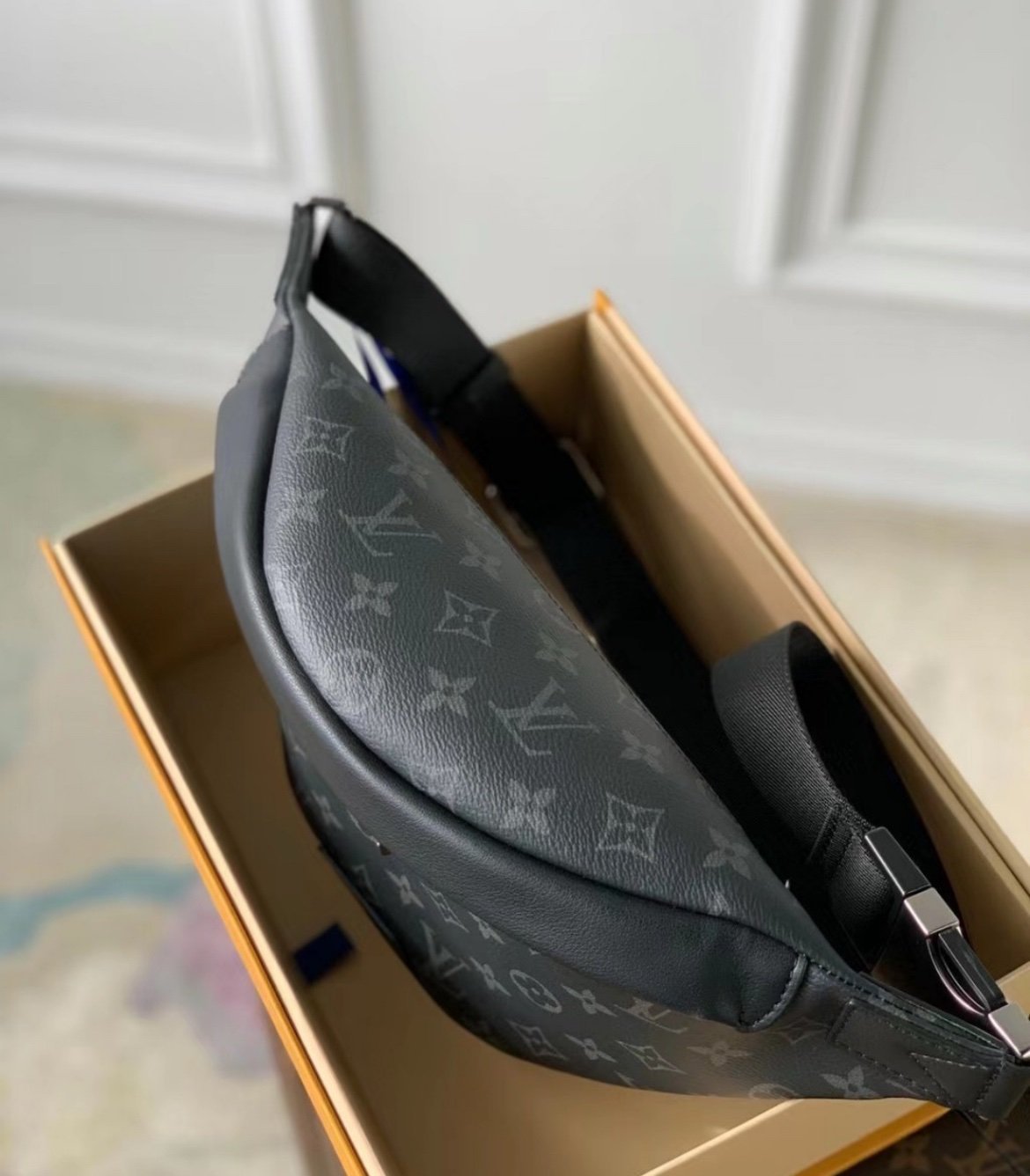 Louis Vuitton Bumbag PM Monogram Eclipse - Afbeelding 4