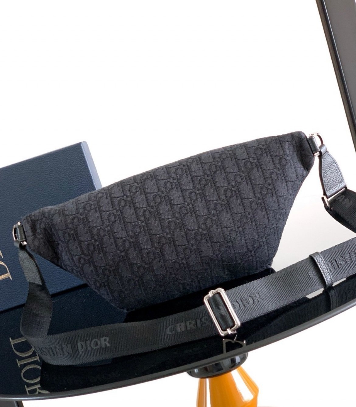 Dior Saddle Belt Bag Black Dior Oblique Jacquard - Afbeelding 4