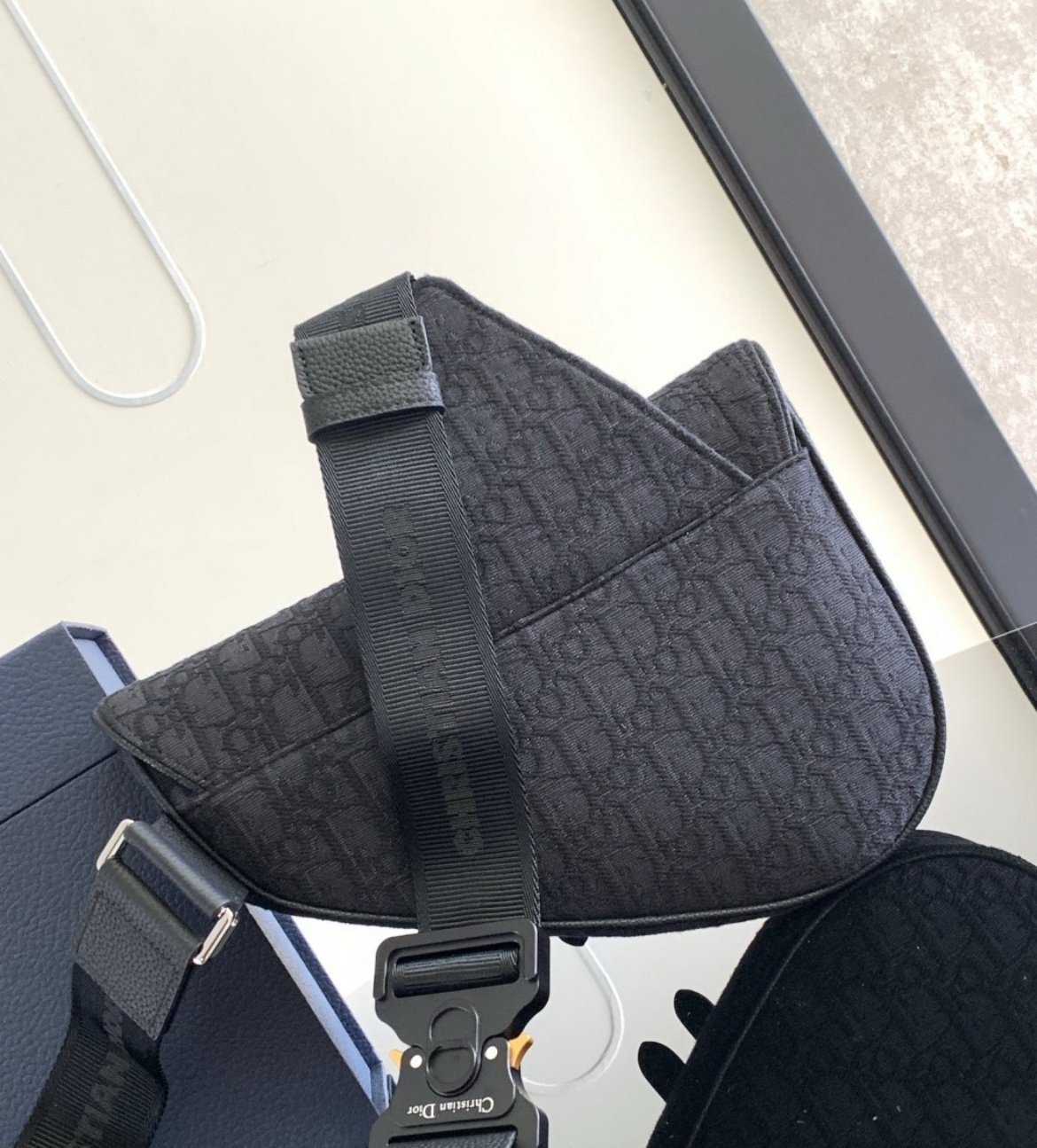 Dior Oblique Jacquard Canvas Black Crossbody Bag - Afbeelding 4