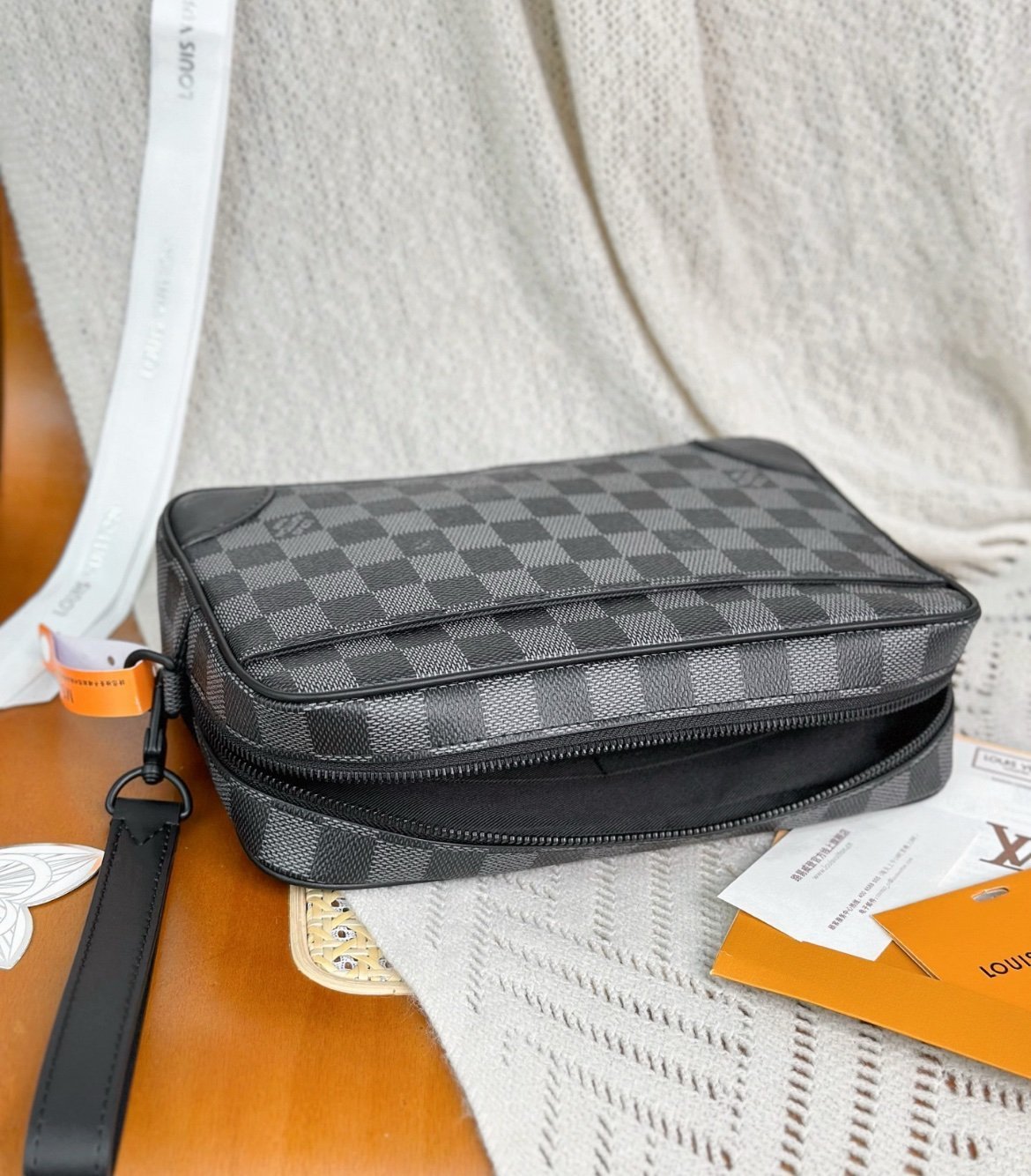 Louis Vuitton Monogram Kasai Clutch Bag - Afbeelding 12